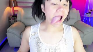 Lila Jordan does kinky faces