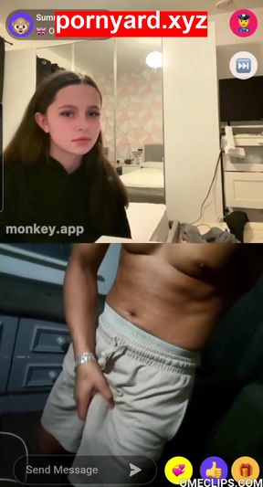 Hot girlfriend gets a surprise blowjob