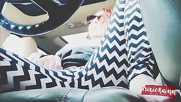 Wearing Vibrator in Gas Station & Squirting in Car Porn Videos - Tube8
