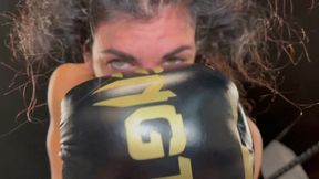 MW-1415 Bianca Blance TOPLESS POV BOXING (vs Mutiny but POV of Bianca) Windows Media