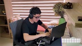 madrastra milf cachonda de culo enorme es follada en su cono mojado por la enorme verga de su hijastro nerd!!!