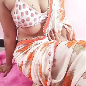 Bhabi ne apne Dewar ko video call par chut dikhai