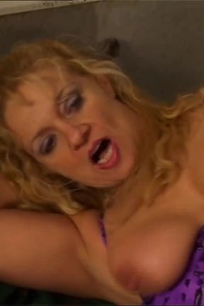 Amateur Masturbation with Dildo and Fingers