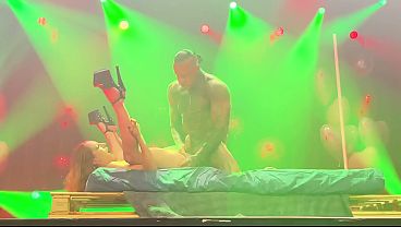 Live Show - Liz Rainbow and Rob Diesel fuck hard on stage