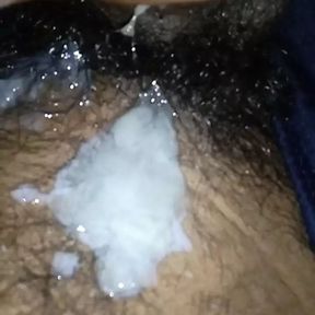 Indian desi boy ne masterbation kiya lund hilaya cum in cumshot