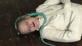 30 Minutes Straitjacket Escape Challenge for Rija Mae - Full Clip mp4 HD