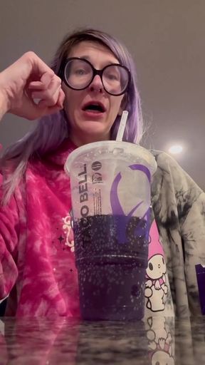 67 Giantess Eating &amp; Burping