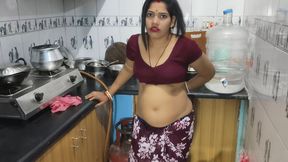 Sexy Indian Housewife Enjoy with Her Room Owner When She Is Cleaning Room