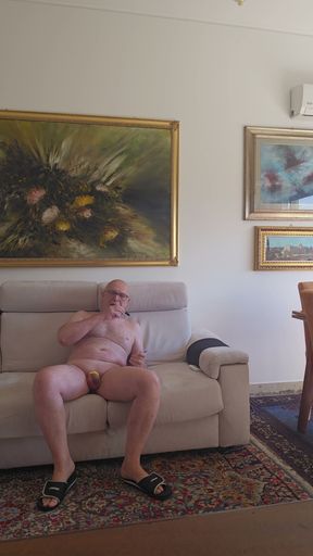 Nude into home