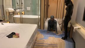 chinese rubber mistress train slave with breathplay