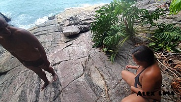 Chupei a Buceta da - Paty Bumbum - Com cerveja, e depois trazei com a safada