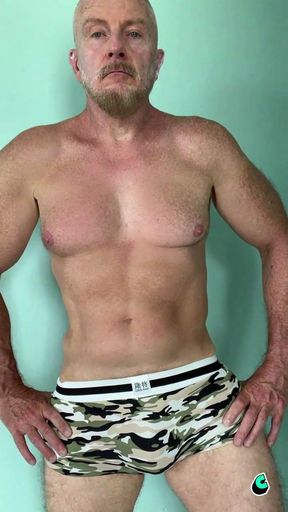 Underwear fit check, big bulge edition