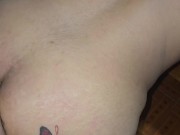 A mi suegra le encanta el anal tiene un culo hermoso pero esposo la tiene descuidada