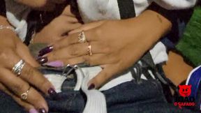 preta fogosa punhetando na moto e dando buceta no mato da favela pra joaoosafado