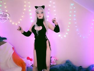 Cosmic Bimbo twerking in a zero gravity - anniemaymay
