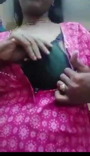Mallu Desi sexy wife show big boobs