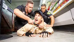 Handcuffed Taken Hard: Officer Alex Fucks Pauls Tight Hole – GayPornHeat 18+