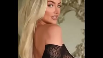 Lindsey Pelas Hot