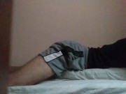 Fuking my pillow until Cumming