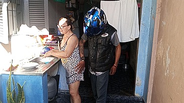 Sogra provoca entregador de aplicativo Red