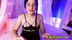 Sexy tranny masturbating with vibrator