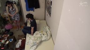 YI2202-Fucking a rented housekeeper`s mature woman