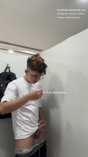 Masturbation Series: Nagjakol Ako Sa Cr Ng Mall