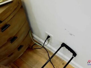 Blond Hotty Annie Archer Rubs Her Vagina And Sucks A Weenie!