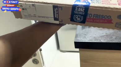 GIRLFRIEND GETS JEALOUS OF MY PIZZA AND WANTS TO FUCK BEFORE I EAT IT ft. Amberzinha