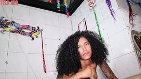 acontece no baile de carnaval o japa nao deu mole e fudeu o cuzinho da moreninha ariella ferraz