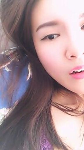 Hot Chinese babe gets naughty with a gemstone!