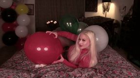 Galas Christmas Balloon Popping - HD