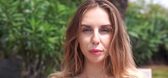 Slick & Naked: Candice Demellza & Dee Vine Oil Up