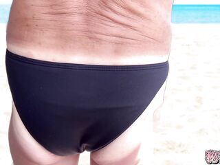 I&#039;m a sluggish ejaculating on the beach❤️ masturbation bikini swimsuit beach secret school SecretGak