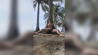 Jizzing on the Caribbean beach