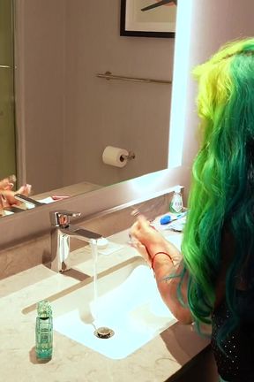 Spanish Barbiie Fucks Her Bwc Stepdad!