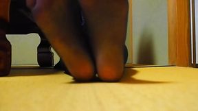 Soft feet in a serene Japanese setting