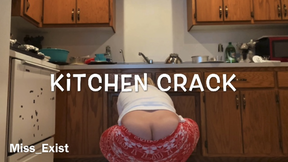 Kitchen Crack buttcrack