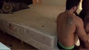 aquela pegada gostosa de um macho tusudo