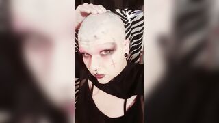 Gothic chick razor shaves fellatio shaved for you