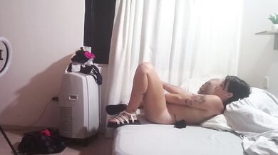 Latina squirts while fingering her big ass in POV