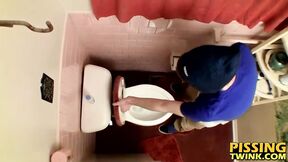 Devin Reynolds grabs his shaft & unloads in the toilet