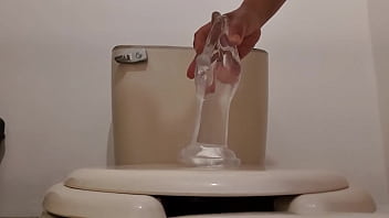 Mi primera vez con la mano transparente, nunca me hab&iacute_a abierto tanto el culo.