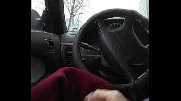 Jacking off and cumming in car but nothing appears