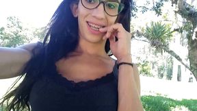 sai pra passear de manha no parque e o tesao me fez gozar na linha do trem