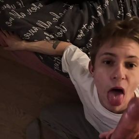 Full Video Twink Seduced a Guy for Sex, a Guy with a Big Dick Fucked a Twink in the Mouth and in the Ass and Cummed