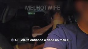 video completo do dia que alem de ficar de motorista enquanto eu chupava o amigo, o marido teve que emprestar a camisinha pro macho poder me comer gostoso no carro