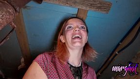 je visite la cave d un papy et je me retrouve avec une bouteille dans le cul je ...