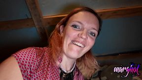 je visite la cave d un papy et je me retrouve avec une bouteille dans le cul je ...