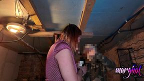 je visite la cave d un papy et je me retrouve avec une bouteille dans le cul je ...